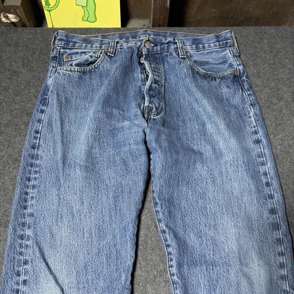 Levi's 501 Mens Jeans 36x32 (34x30) Light Wash Button‎ Fly Straight Leg Denim
